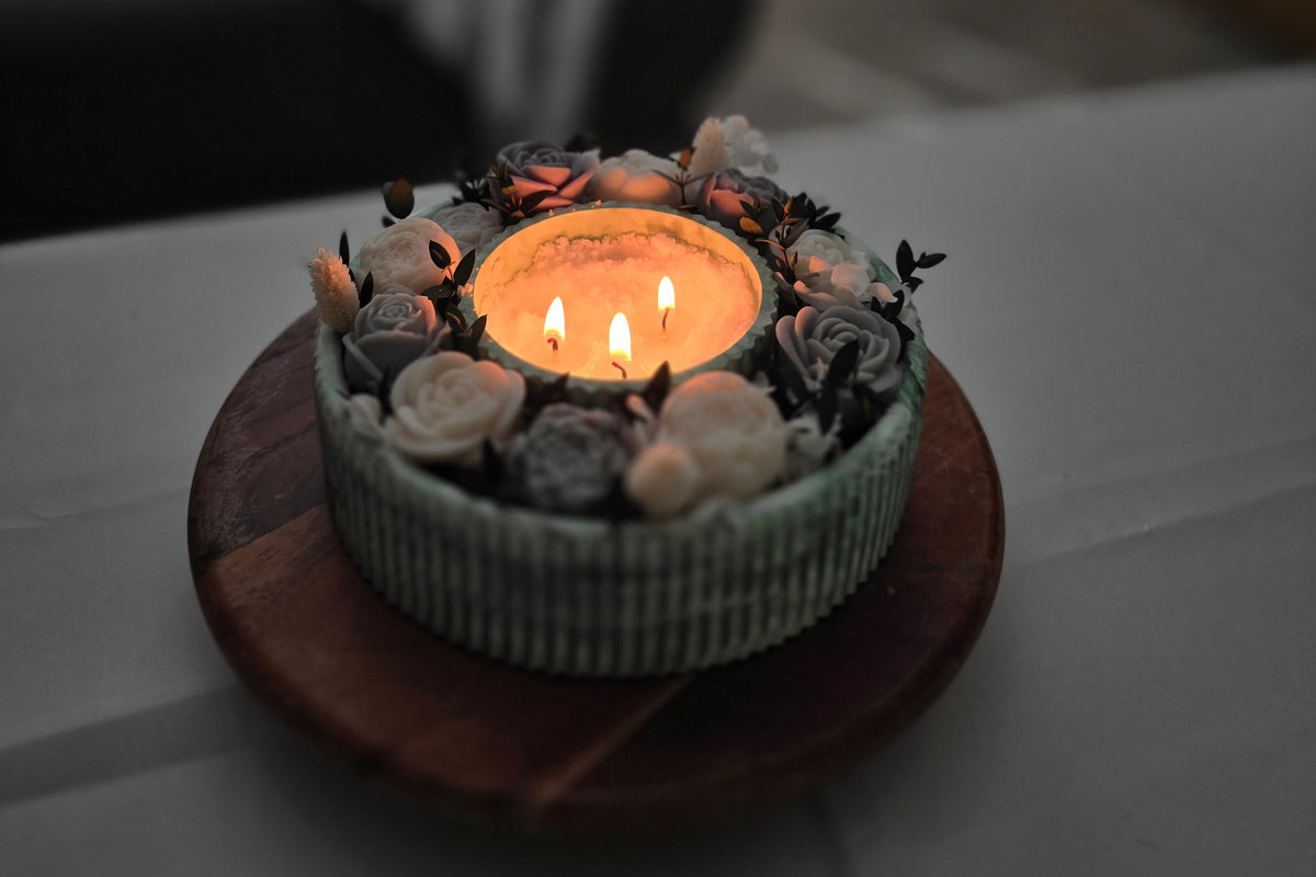 QUIET RITUAL - BOUQUET & CANDLE