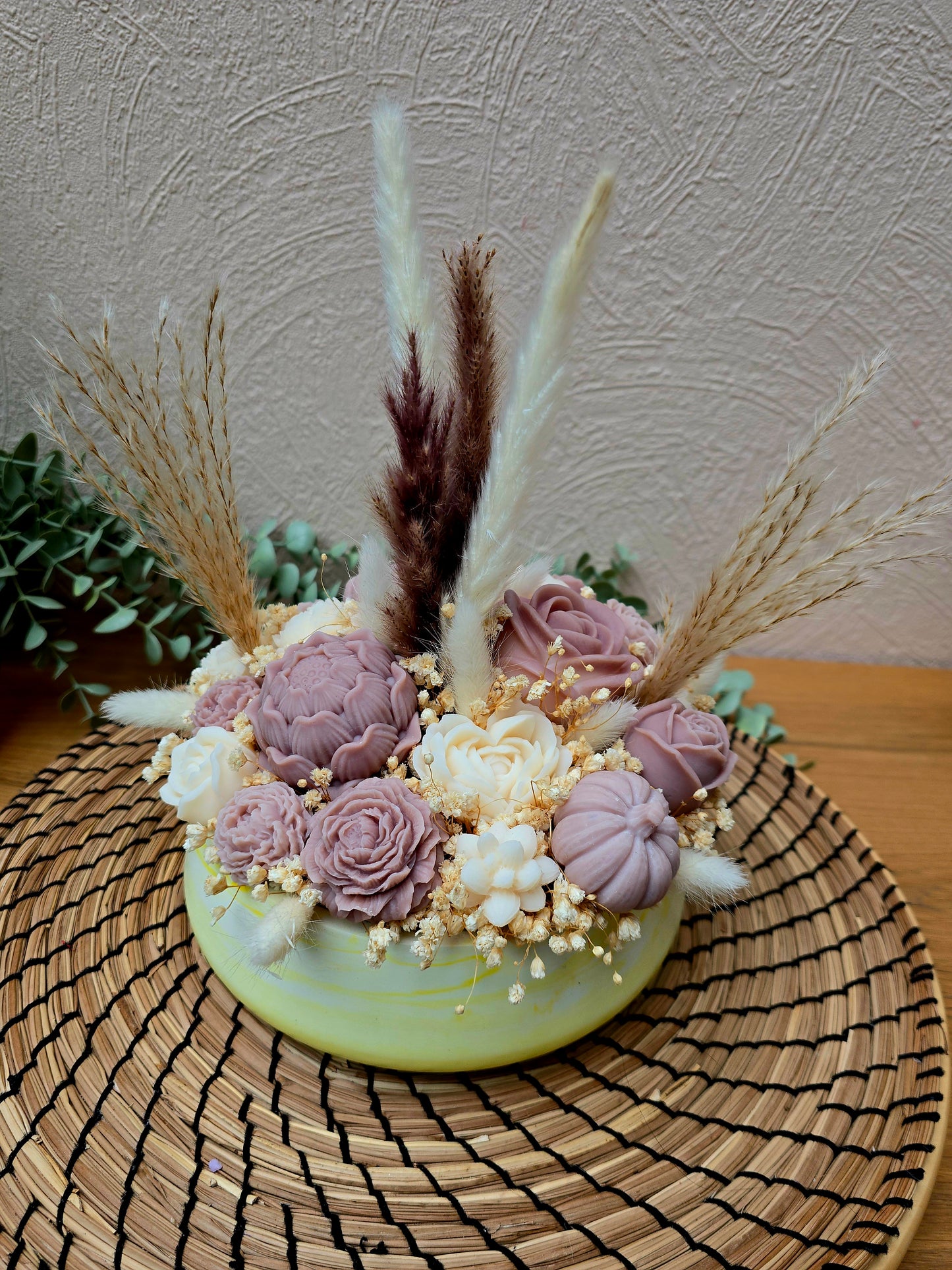 Candlebouquet - Whispering Elegance