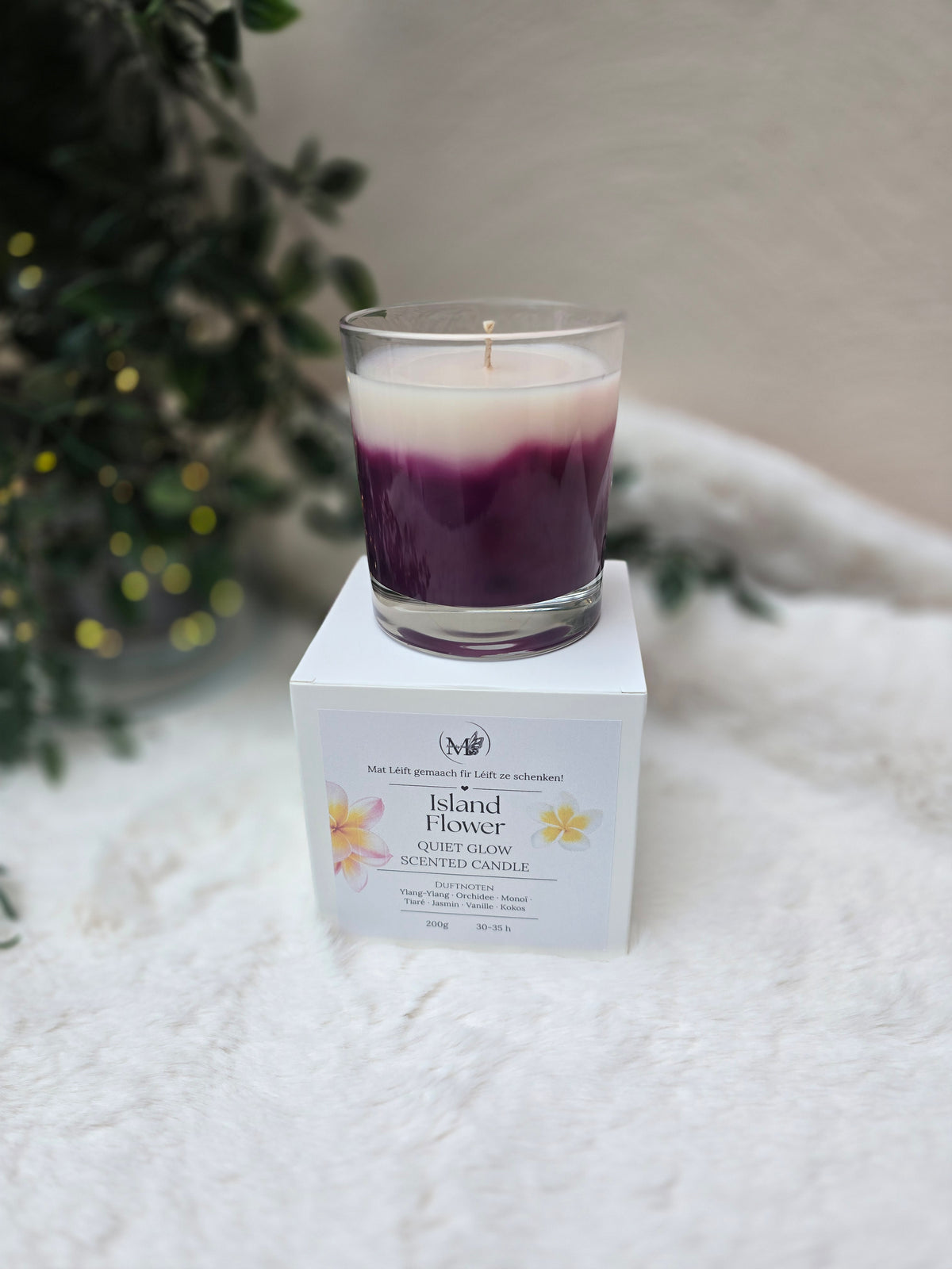 QUIET GLOW Scented Candle - Island Flower