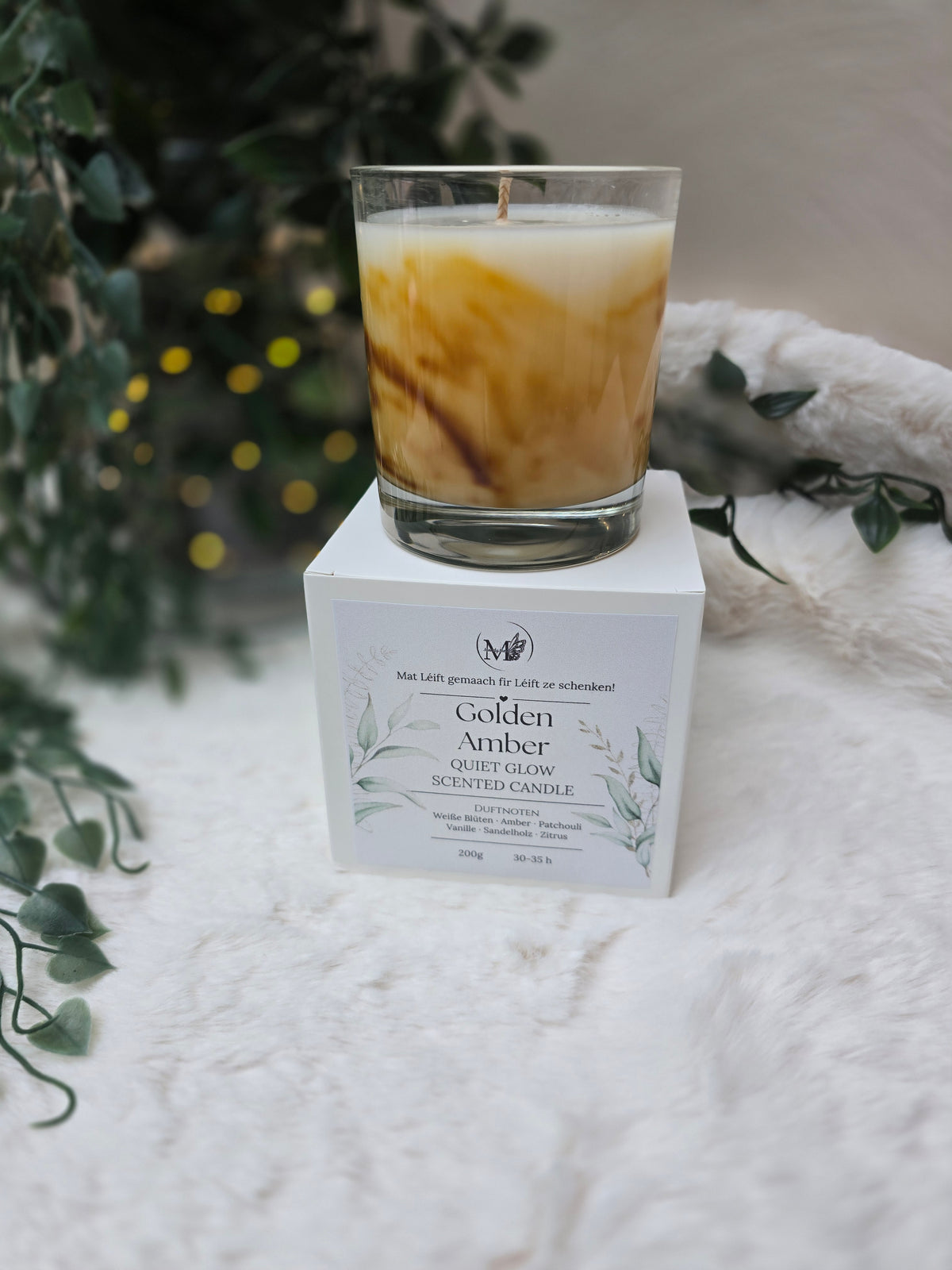 QUIET GLOW Scented Candle - Golden Amber