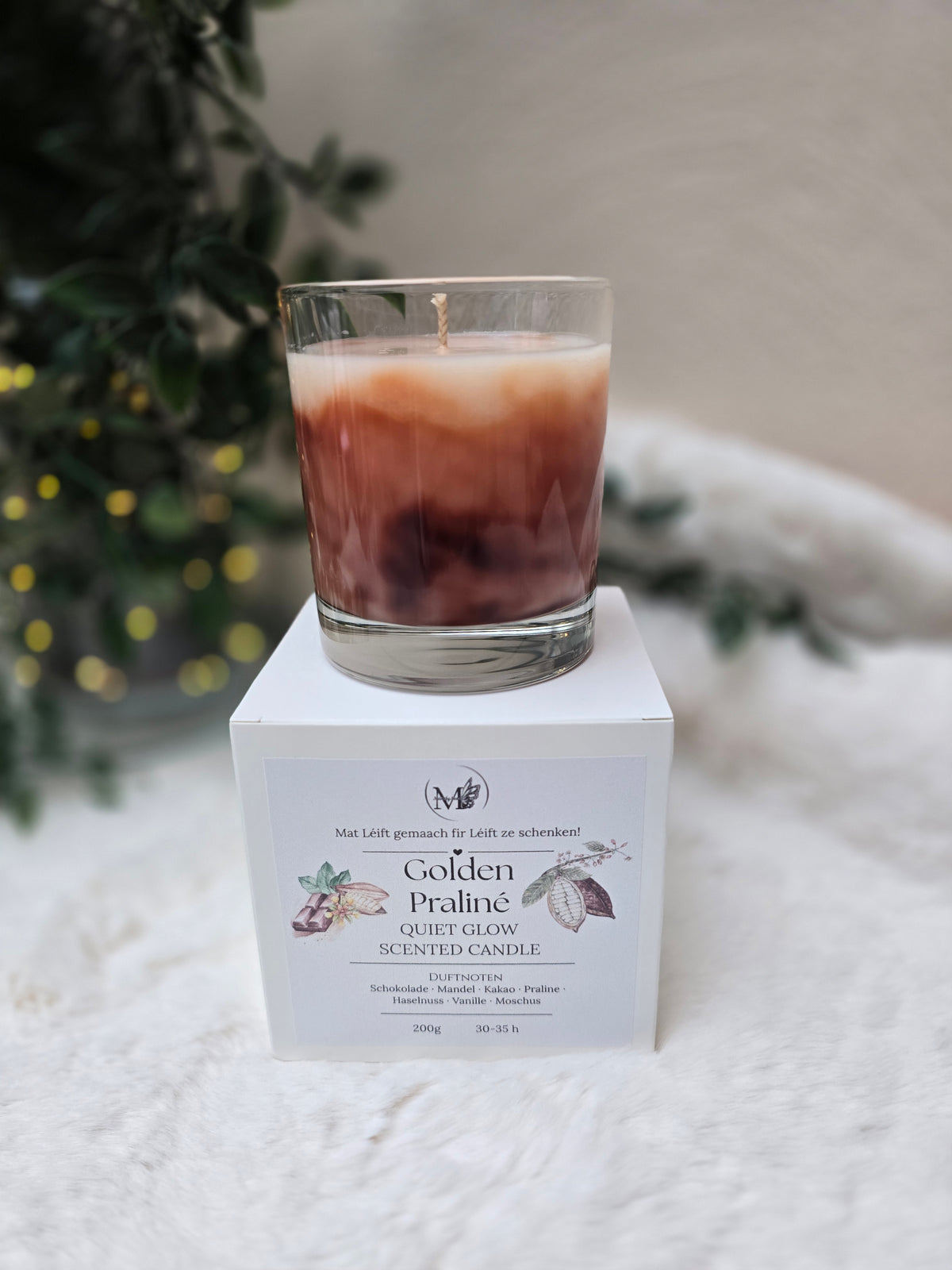 QUIET GLOW Scented Candle - Golden Praliné